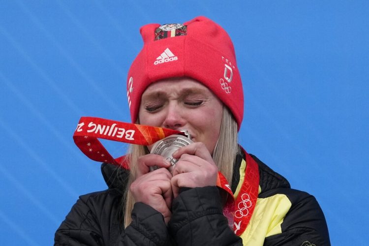 Germany's Natalie Geisenberger wins 3rd Olympic luge title
